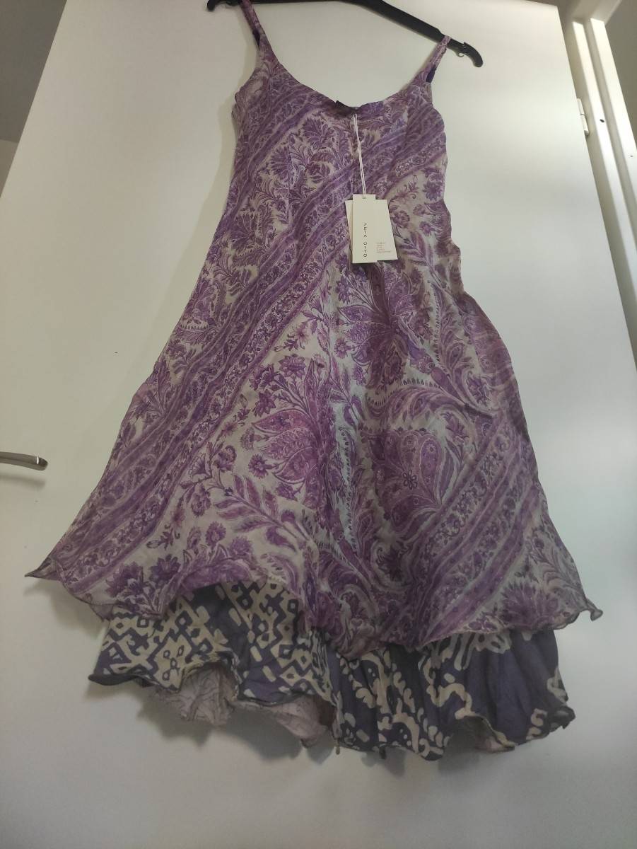Vends robe neuve en pure soie double face - Taille M