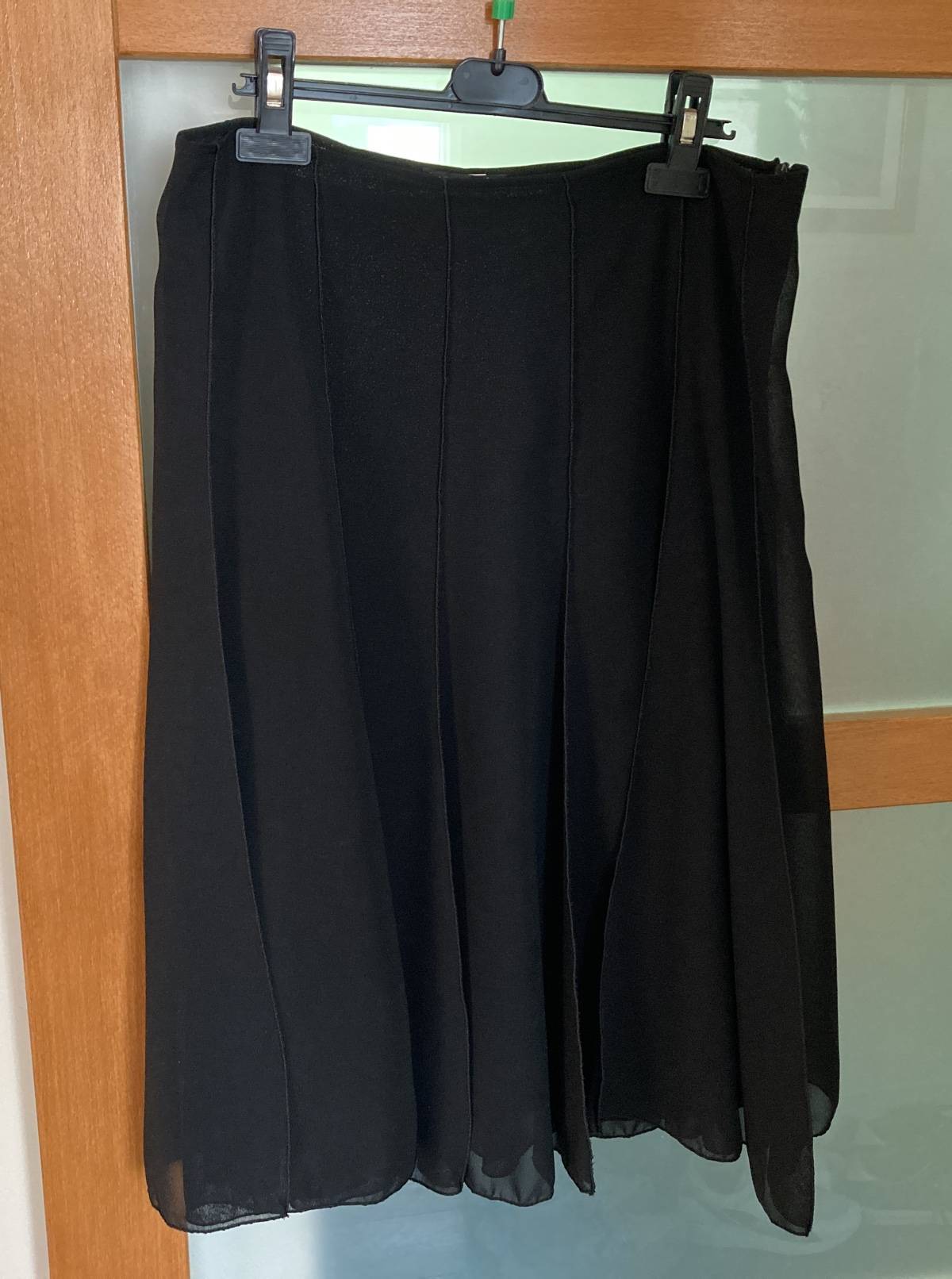 Vends jupe noire viscose - Taille XL