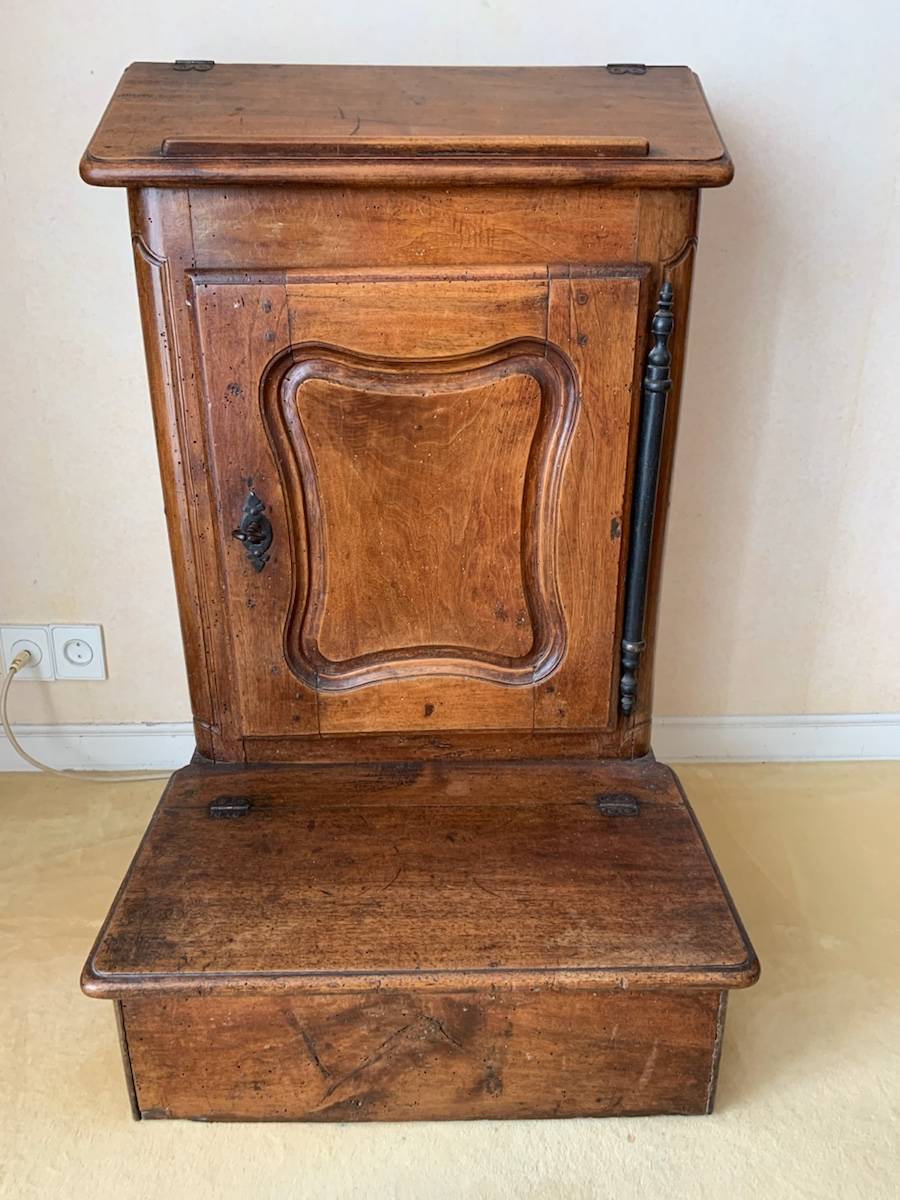 Vends prie dieu en noyer