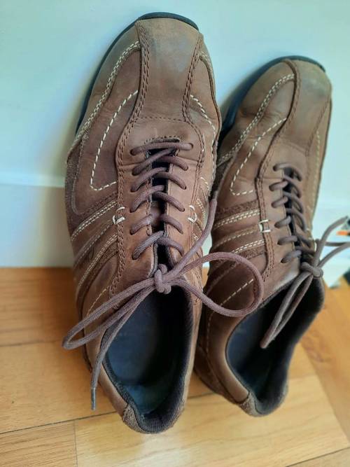 Vends une paire de chaussures Clarks hommes taille 42,5