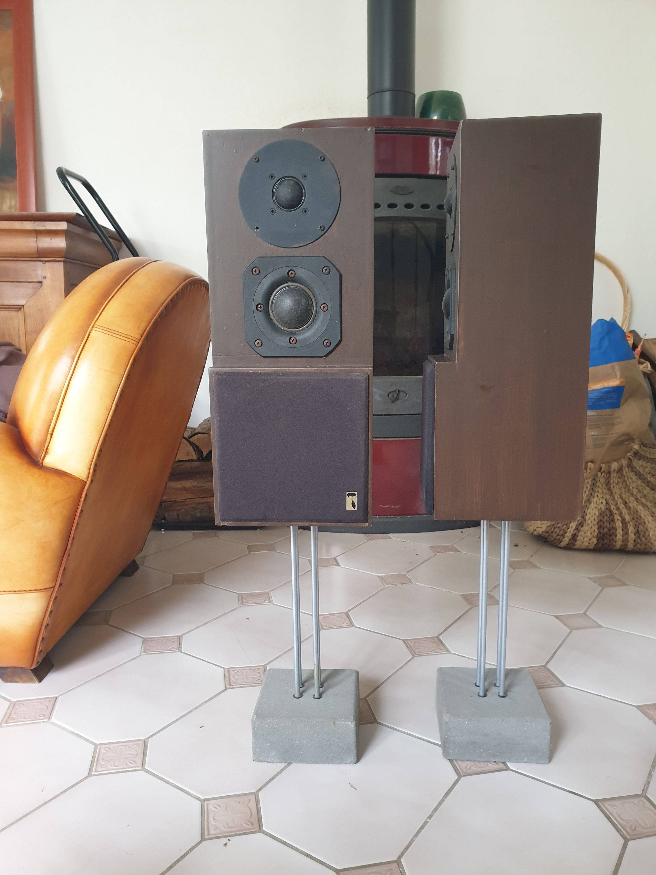 Vends une paire d’enceintes