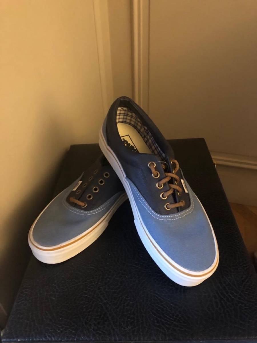 Je vends une paire de VANS, modèle Era, neuve jamais portée - pointure 40,5