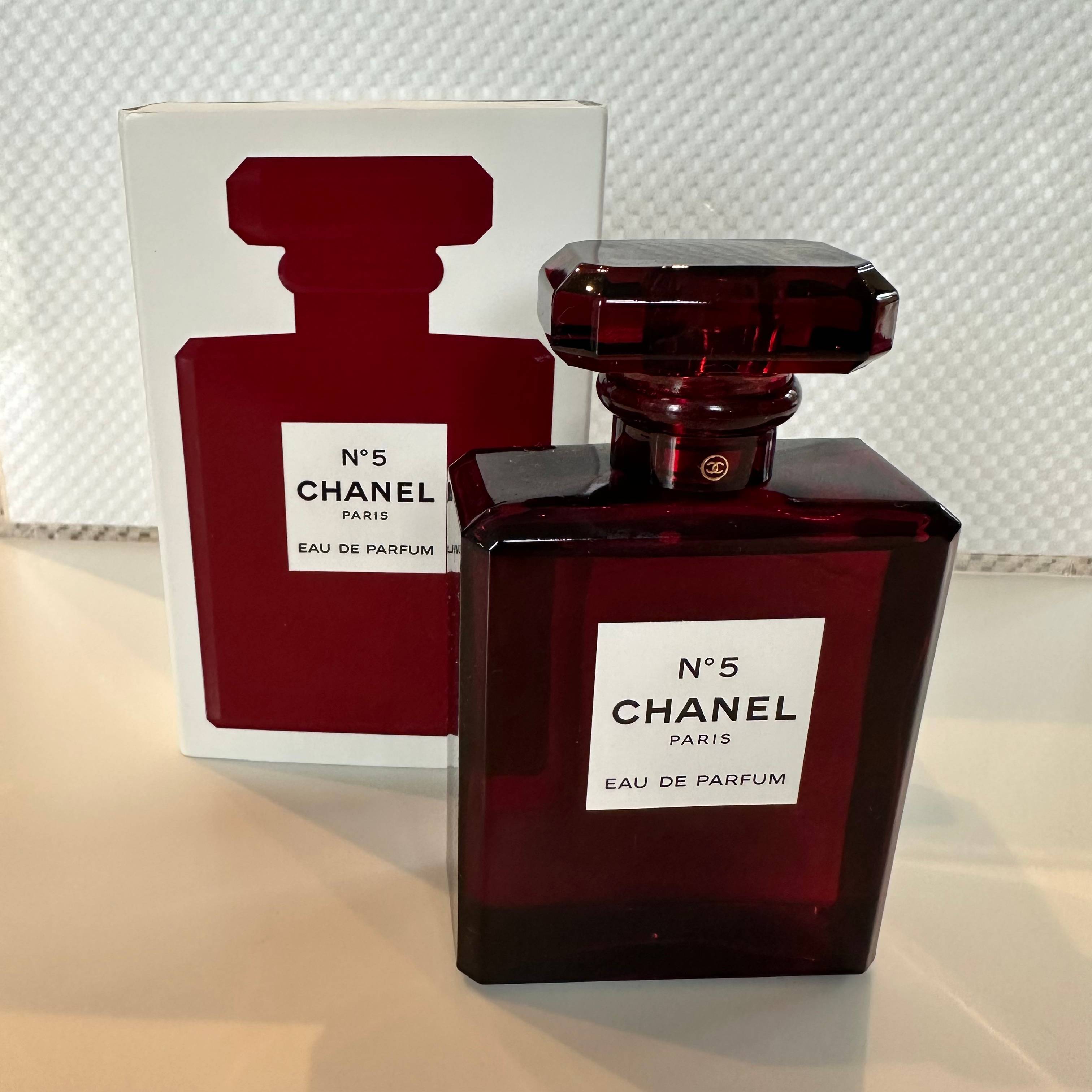 Vends parfum Chanel N°5 red Edition (édition limitée) 100 ml on Gens de Confiance