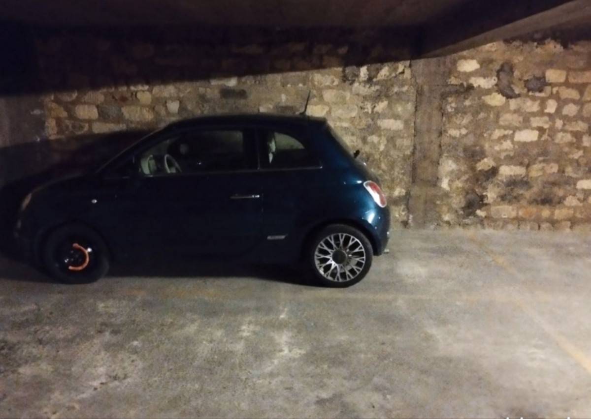 Vends parking Paris 17ème Batignolles - 12m²