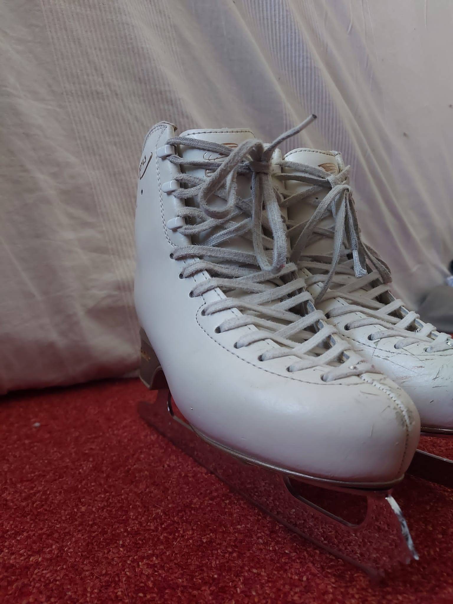 Vends patins à glace Edea Chorus, pointure 37 sur Gens de Confiance