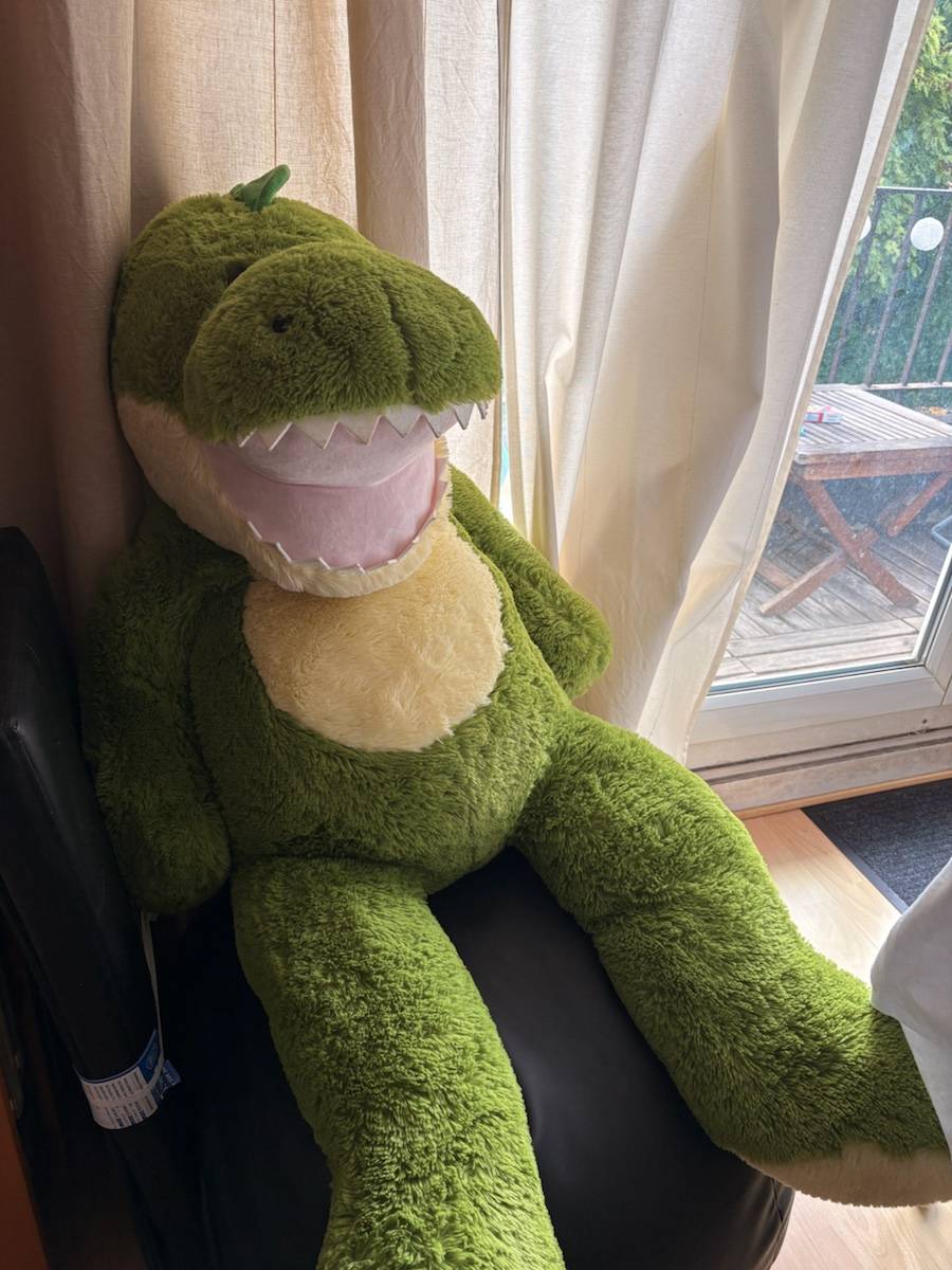 Vends une peluche dinosaure