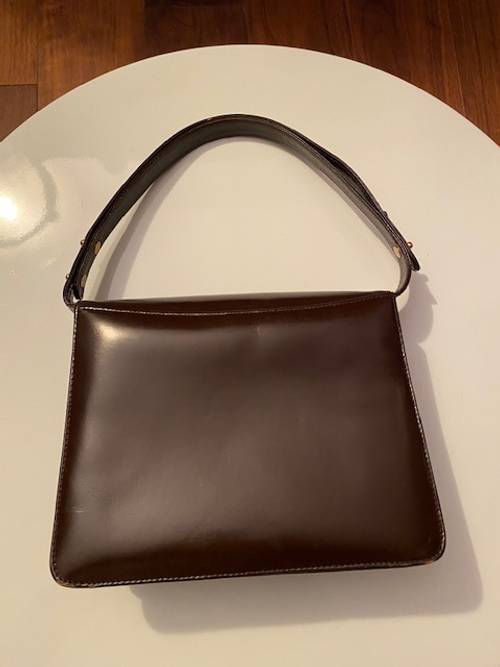 Vends petit sac à main en cuir glacé marron des années 60