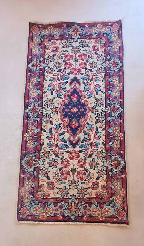 Vends PETIT TAPIS PERSAN (KERMAN)