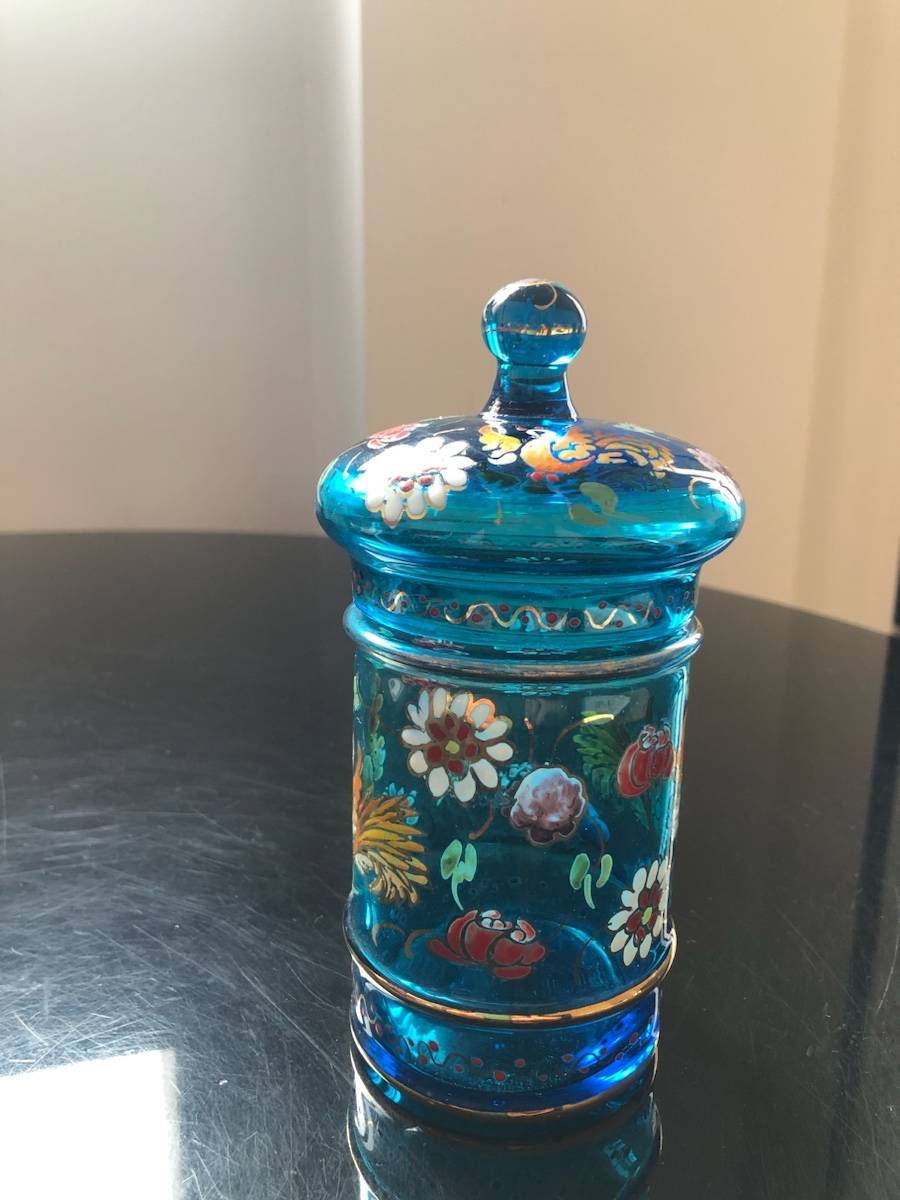 Vends petit pot en verre