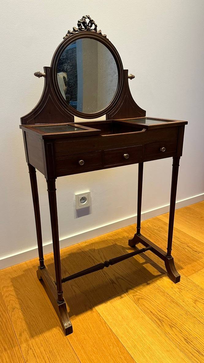 ANCIENNE PETITE COIFFEUSE en BOIS Avec Accidents Restauration EUR 98,00 - FR