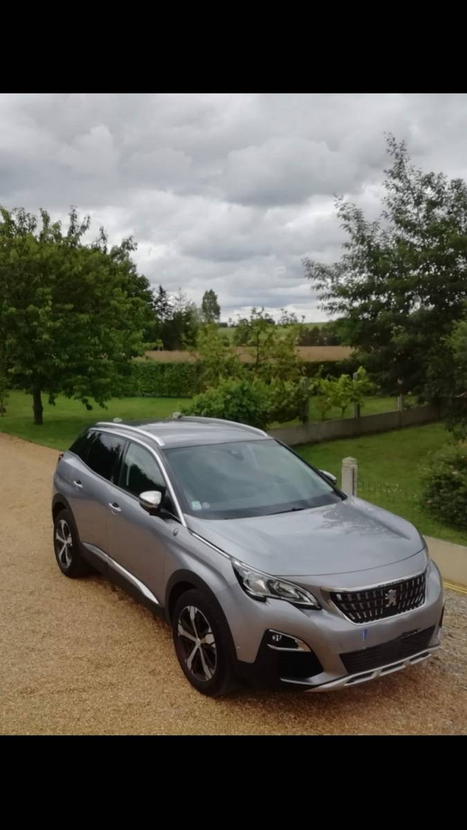 Vends voiture de collaborateur excellent état Peugeot 3008 Crossway 63 000 km · 2019