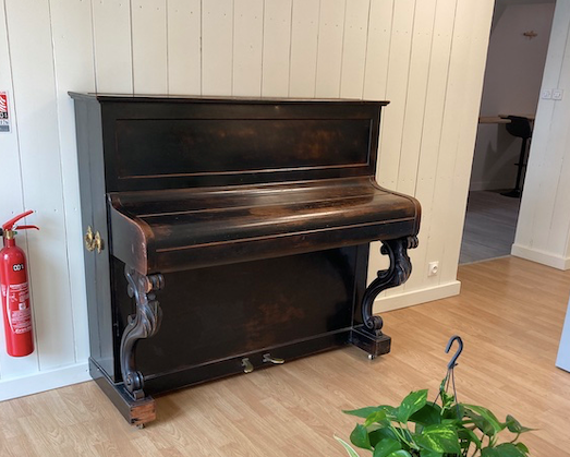 Vends piano droit ancien PLEYEL