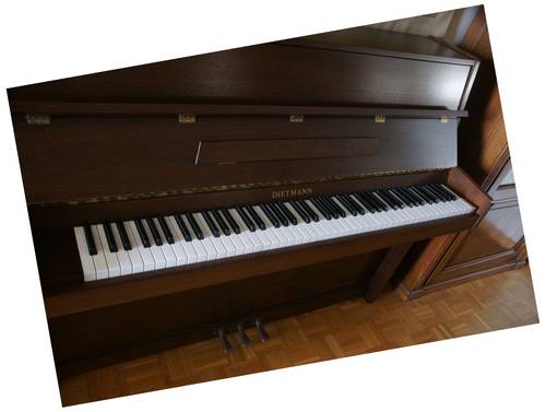 Vends piano droit très bon état - 1986 Fabrication allemande Dietmann