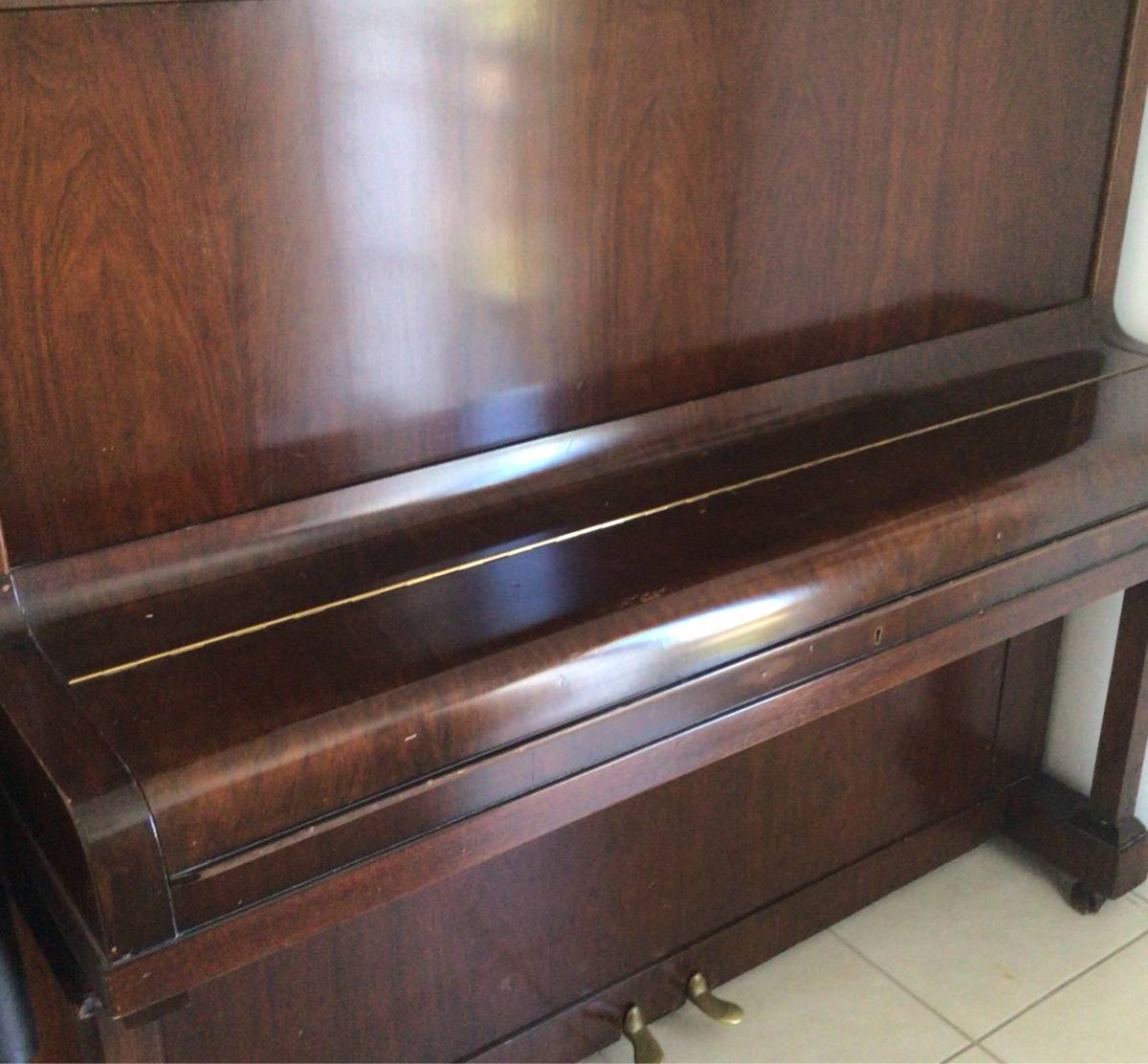 Donne piano droit Duck, Son & Pinker