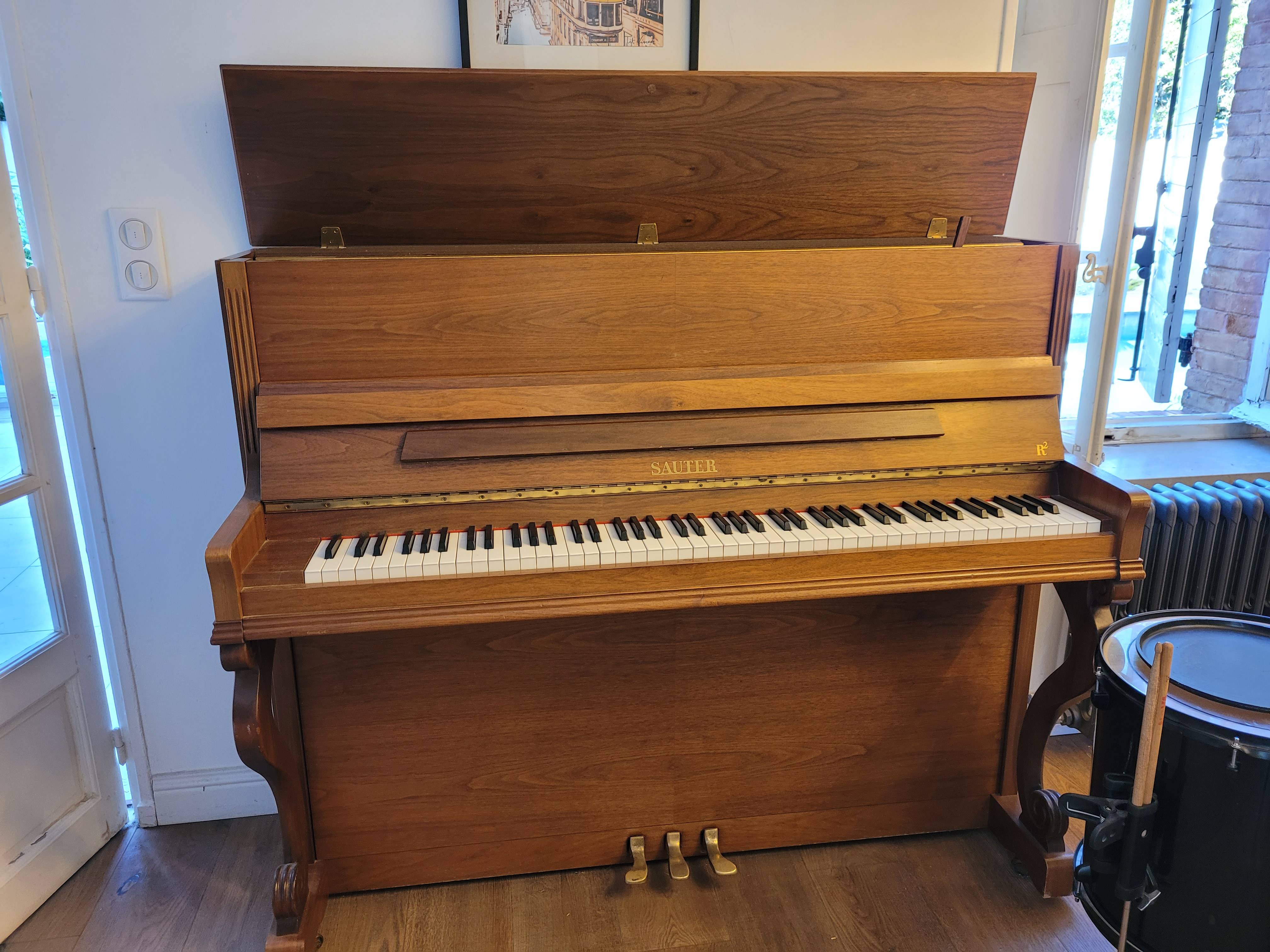 Vends Piano droit Sauter R2 120 cm sur Gens de Confiance