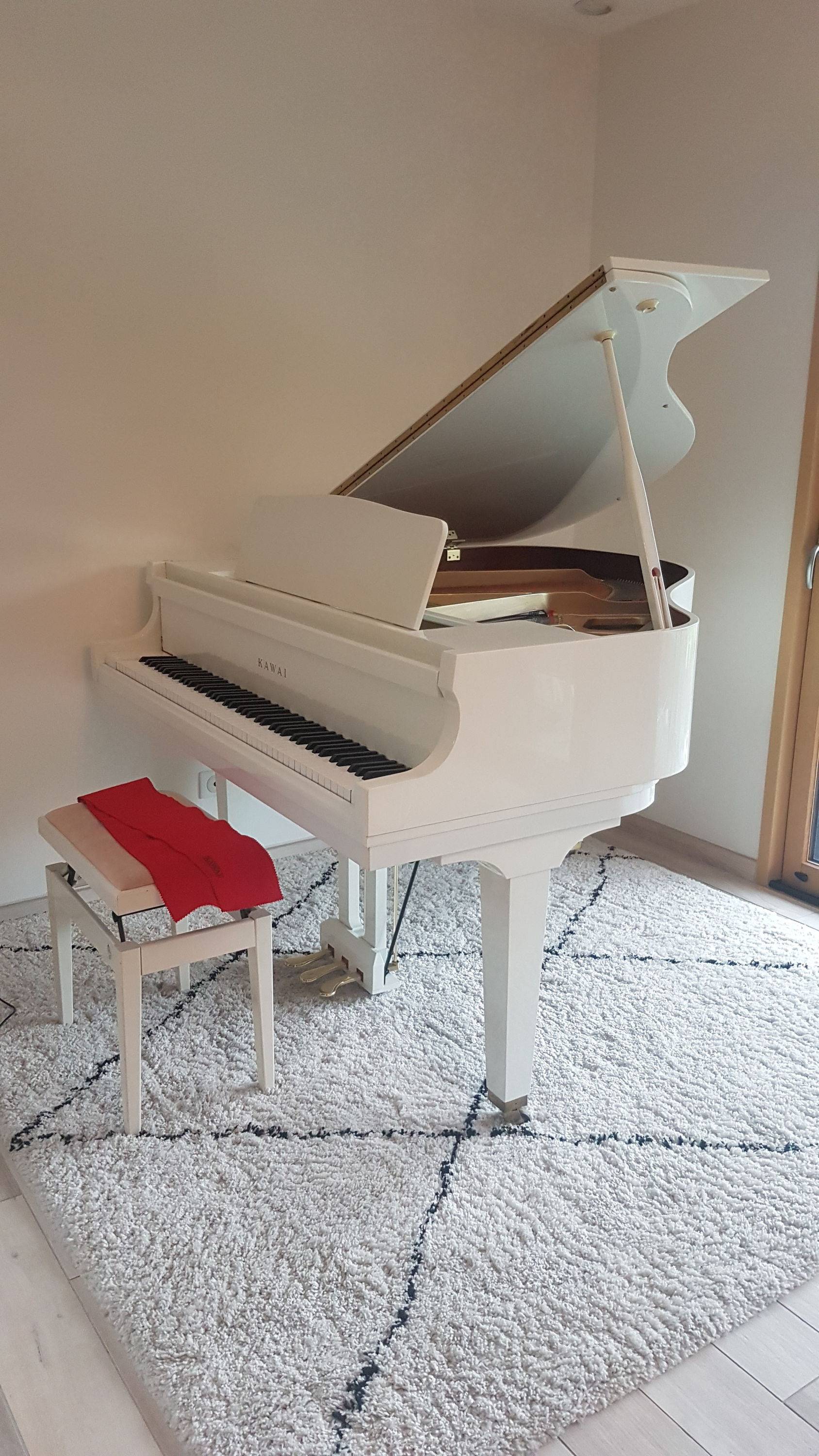 VENDS PIANO KAWAI BLANC 1/4 DE QUEUE