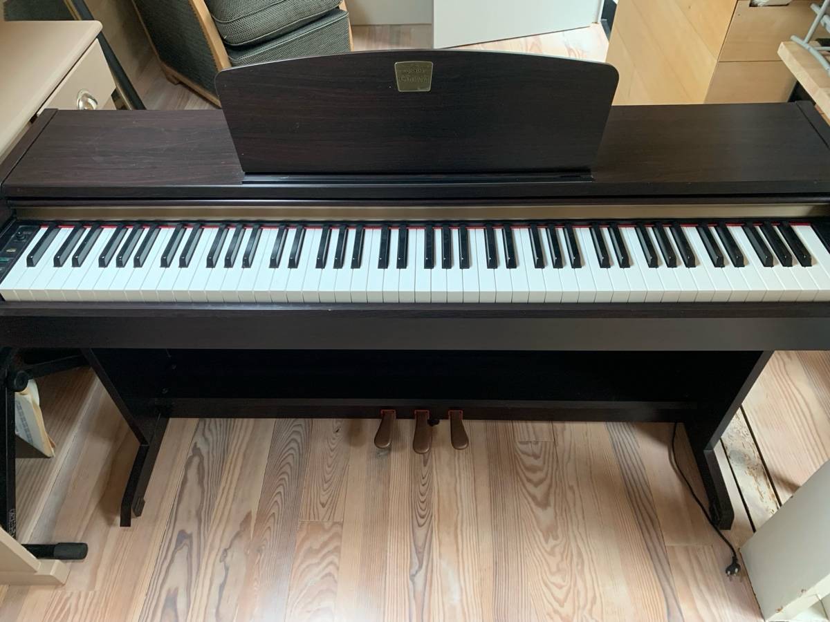 Vends piano numérique Yamaha très bon état