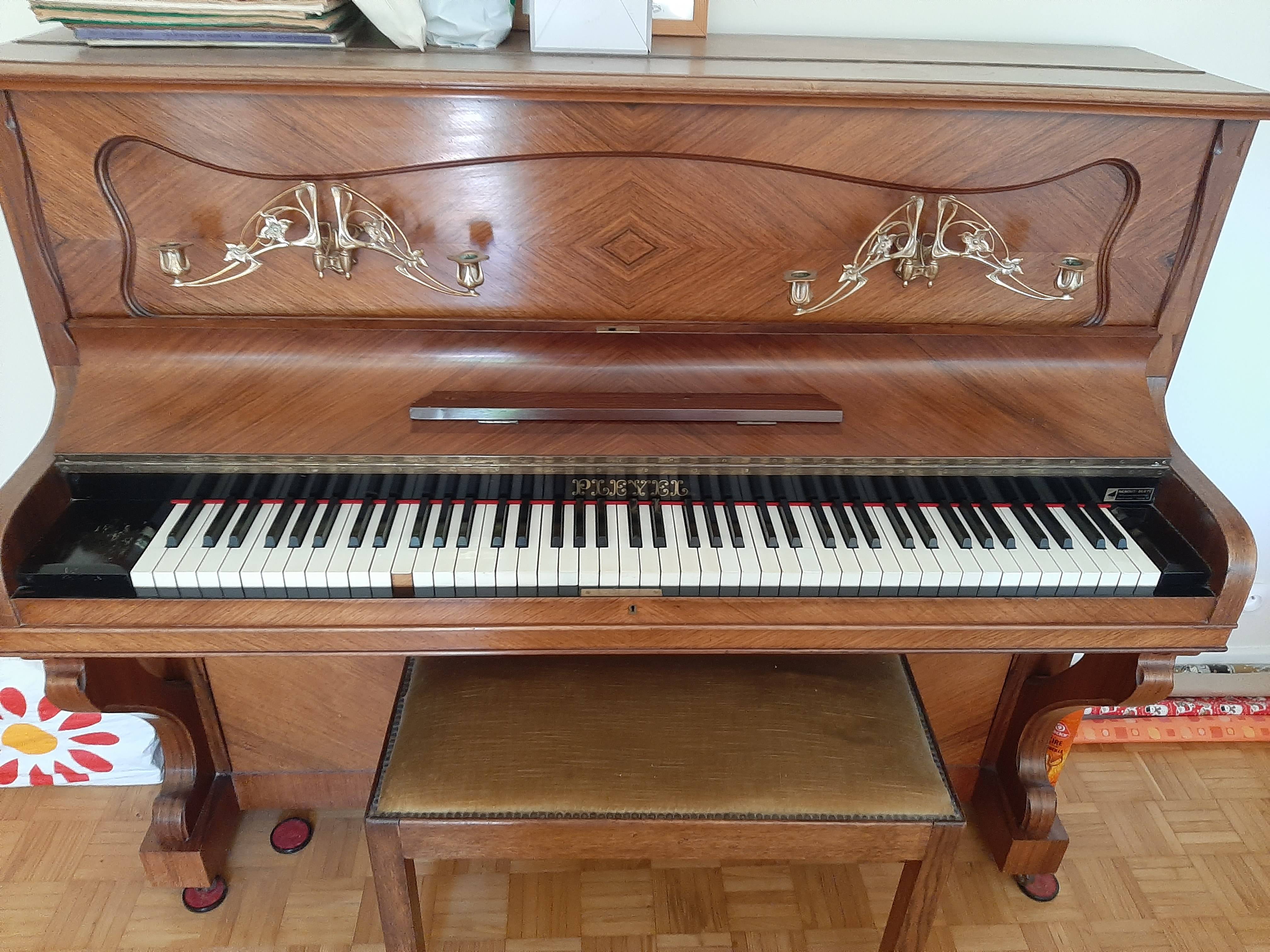Vends Piano Pleyel Maison Nebout et Hamm