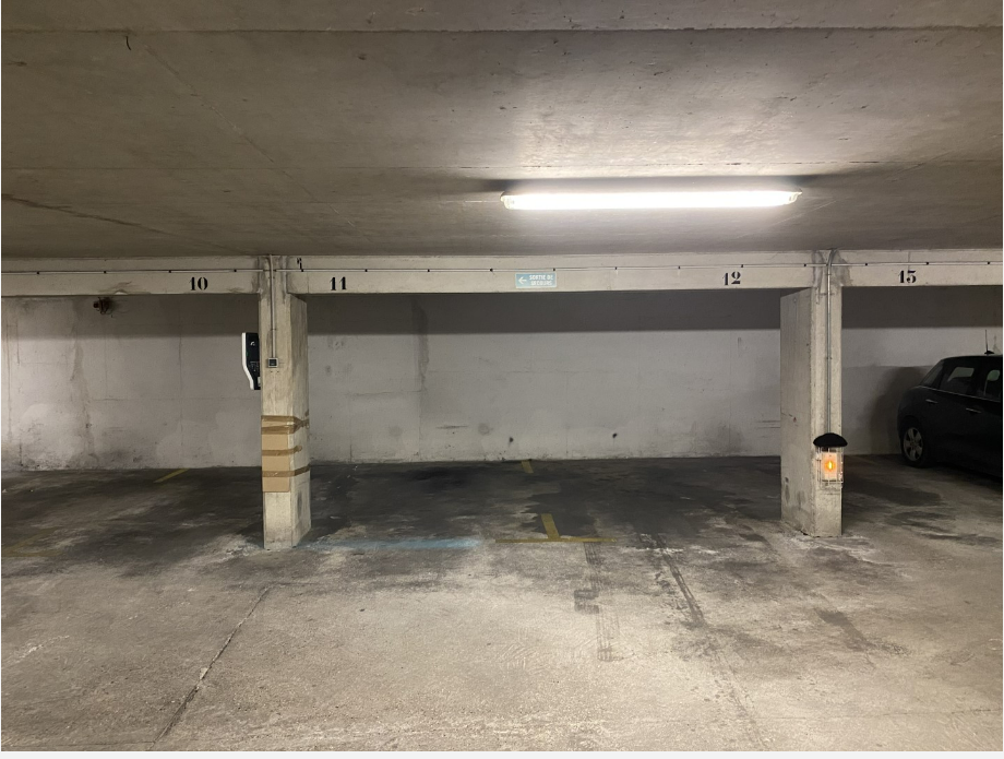 Vends place de parking - lot de 3 possible - Paris 17ème
