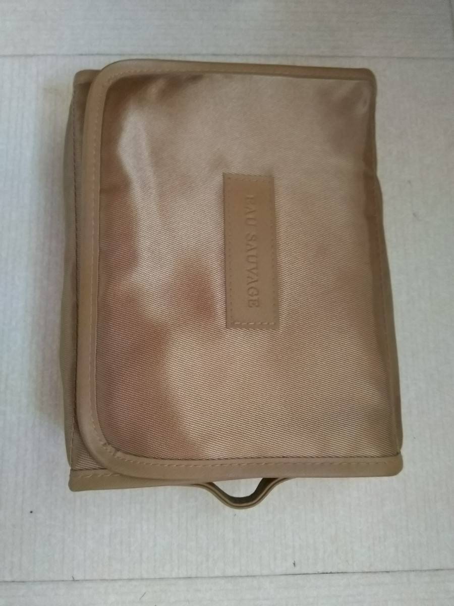 Vends, pochette de toilette, Eau Sauvage