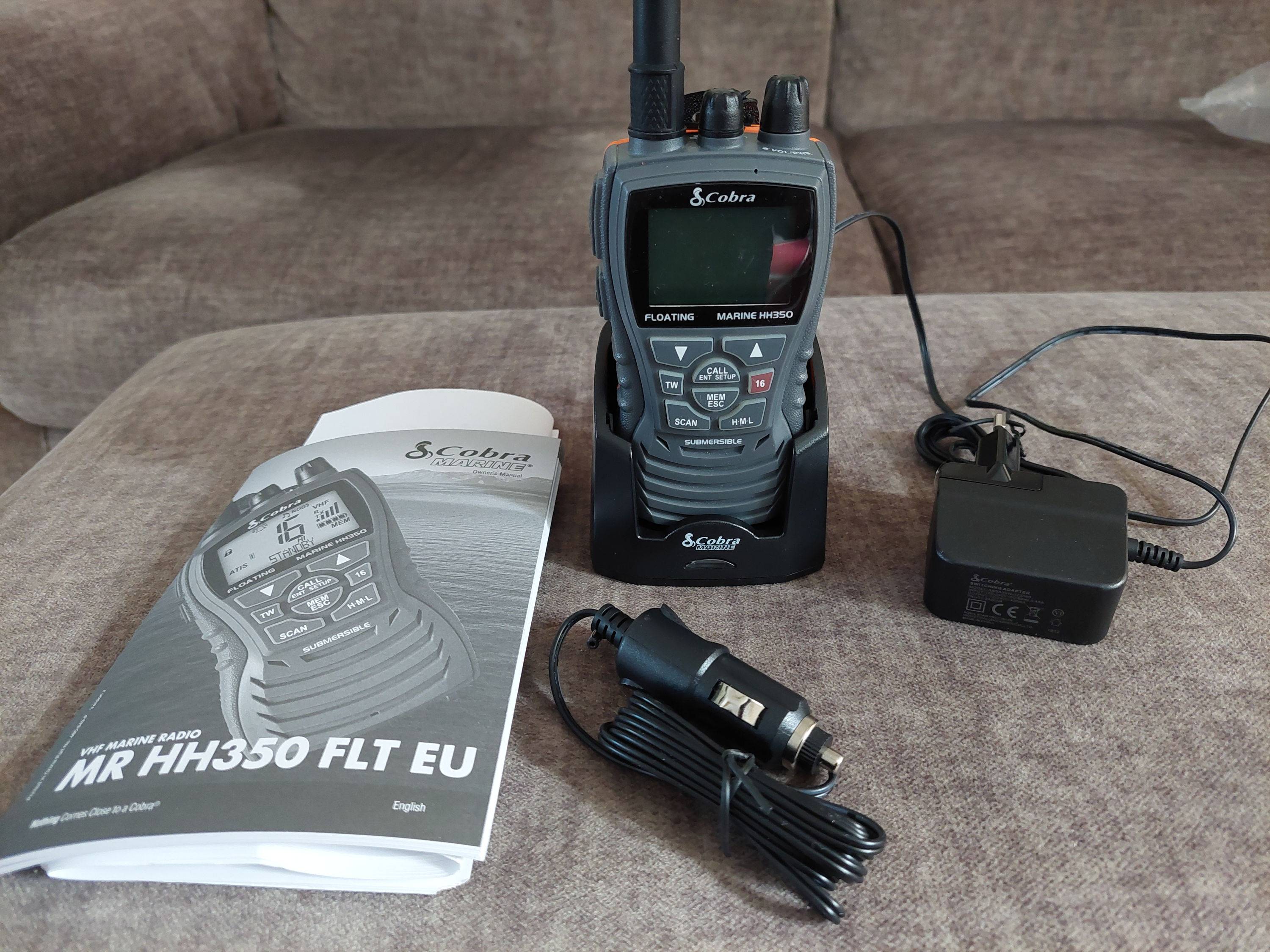 Vends VHF portable Cobra H350