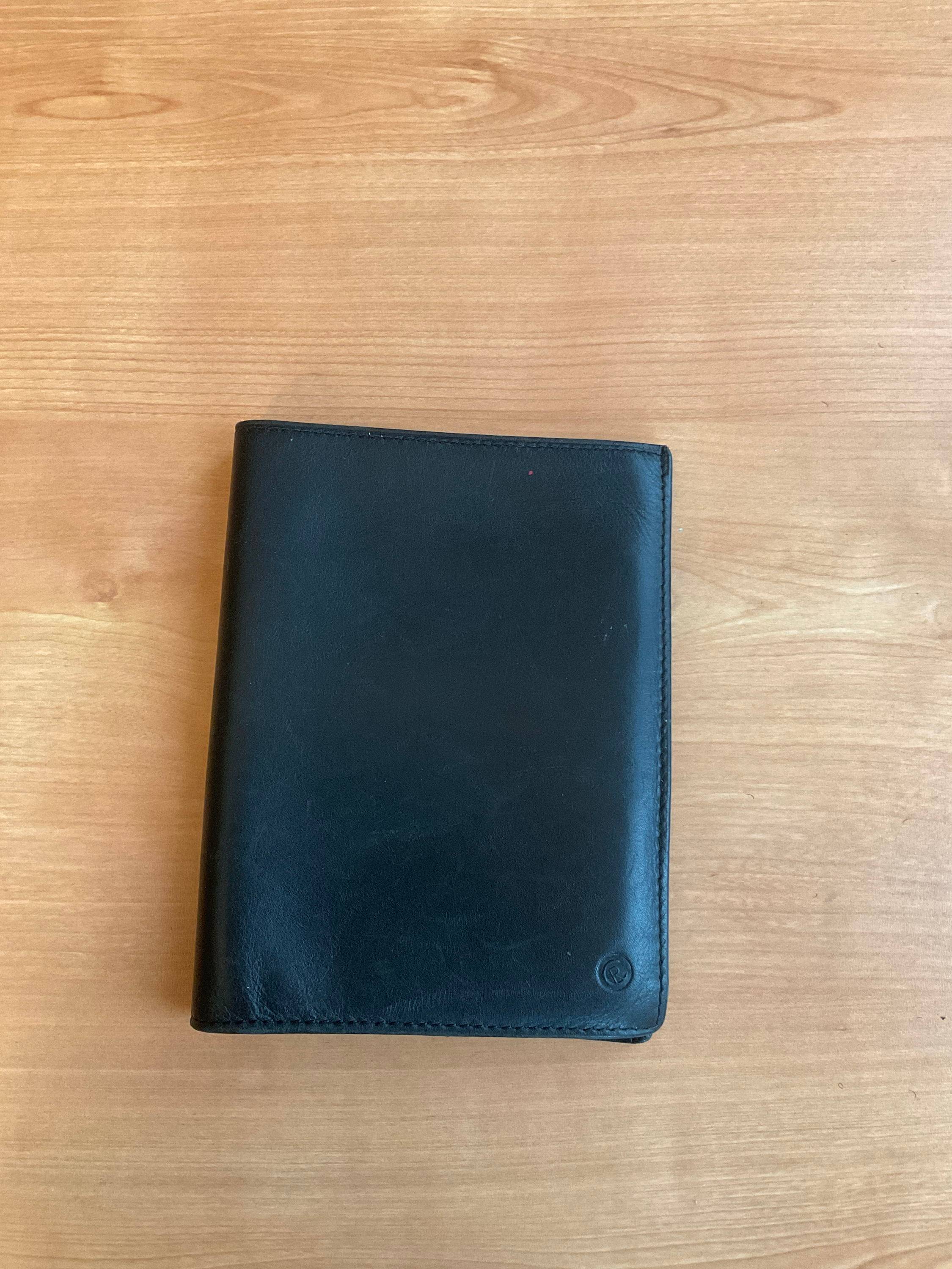 Vends porte-cartes noir en bon état
