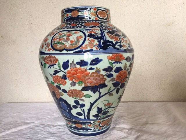 Vends une potiche Imari (époque Edo)