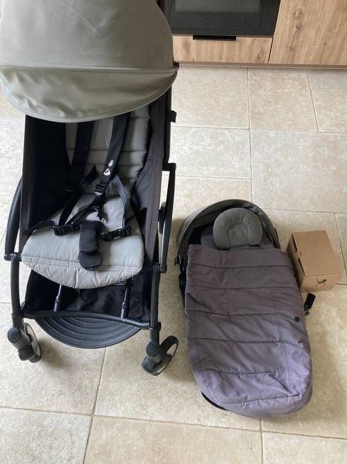 Vends poussette Yoyo 2+ baby zen