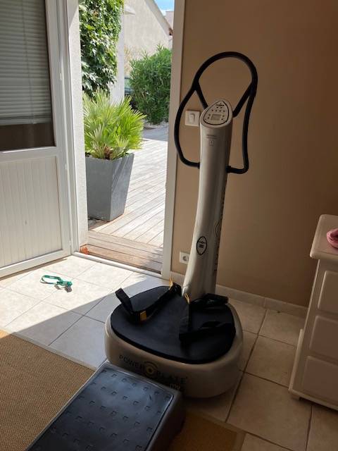 Vends Power Plate My5 très peu servie