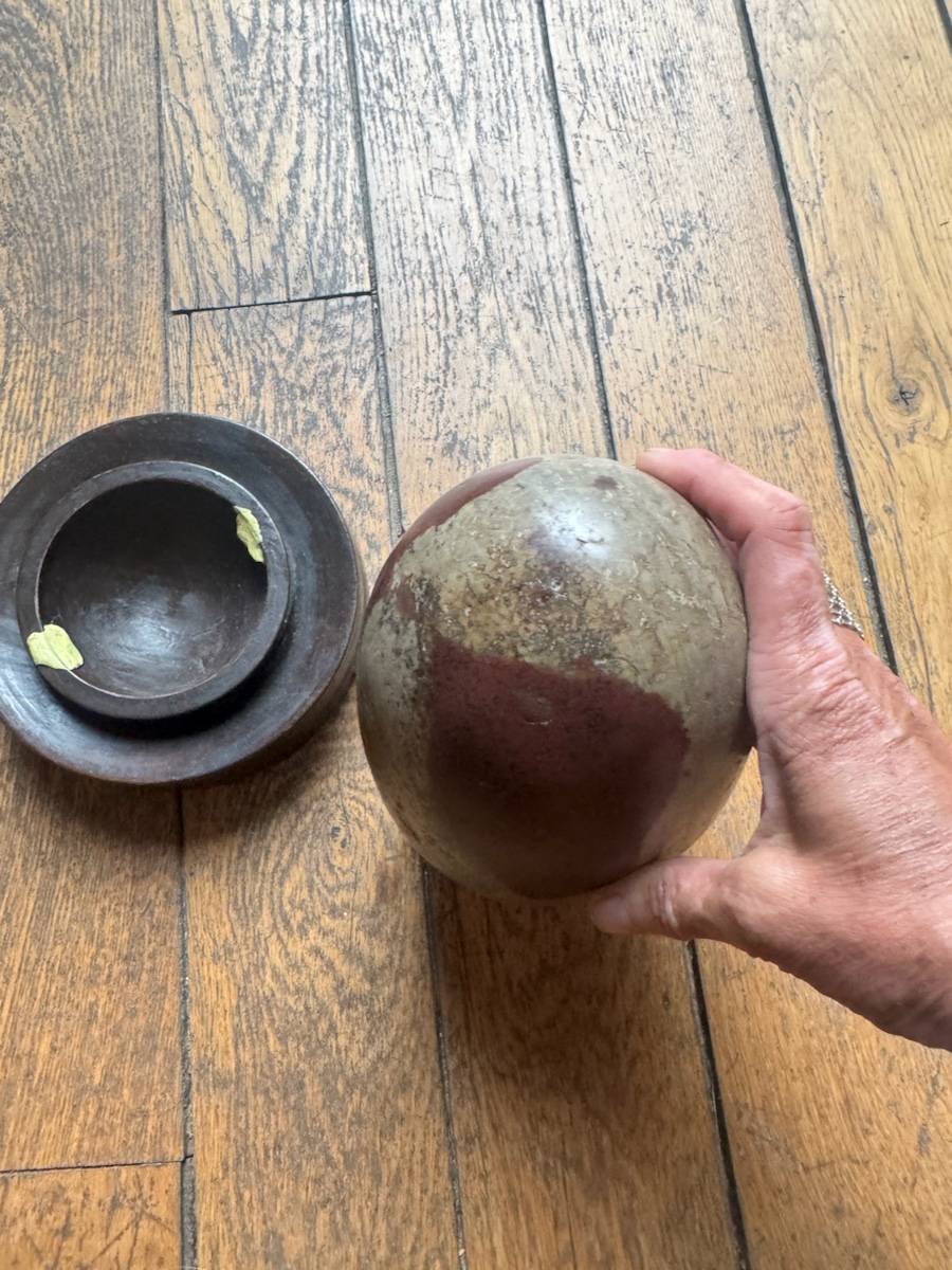Vends lingam ancien en pierre naturelle polie