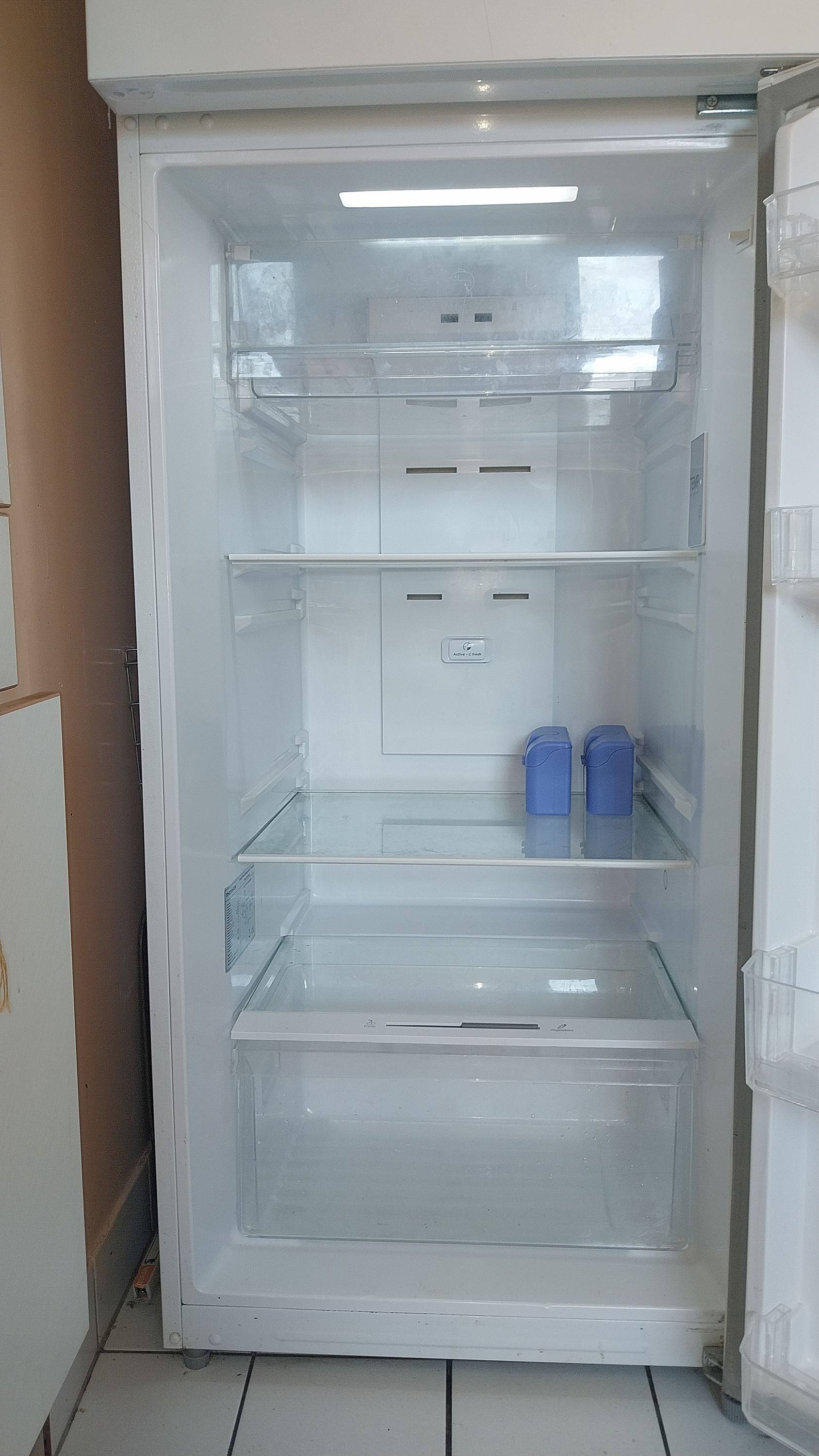 Vends réfrigérateur-congélateur