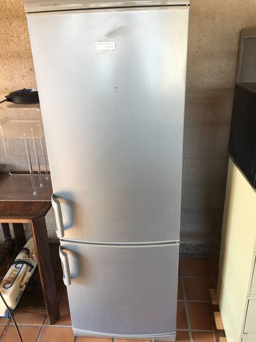 Vends réfrigérateur congélateur