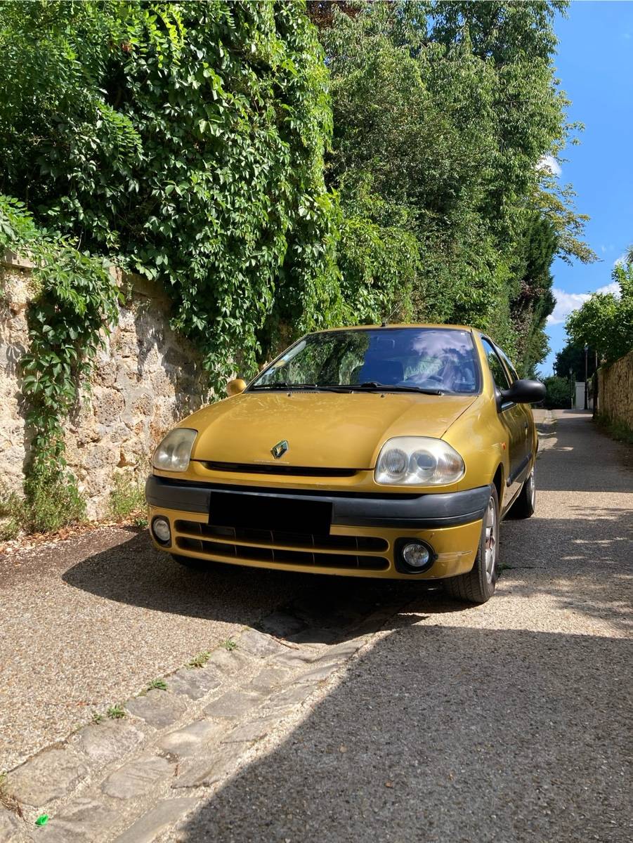 Vends Renault Clio II, 2001, 123250km
