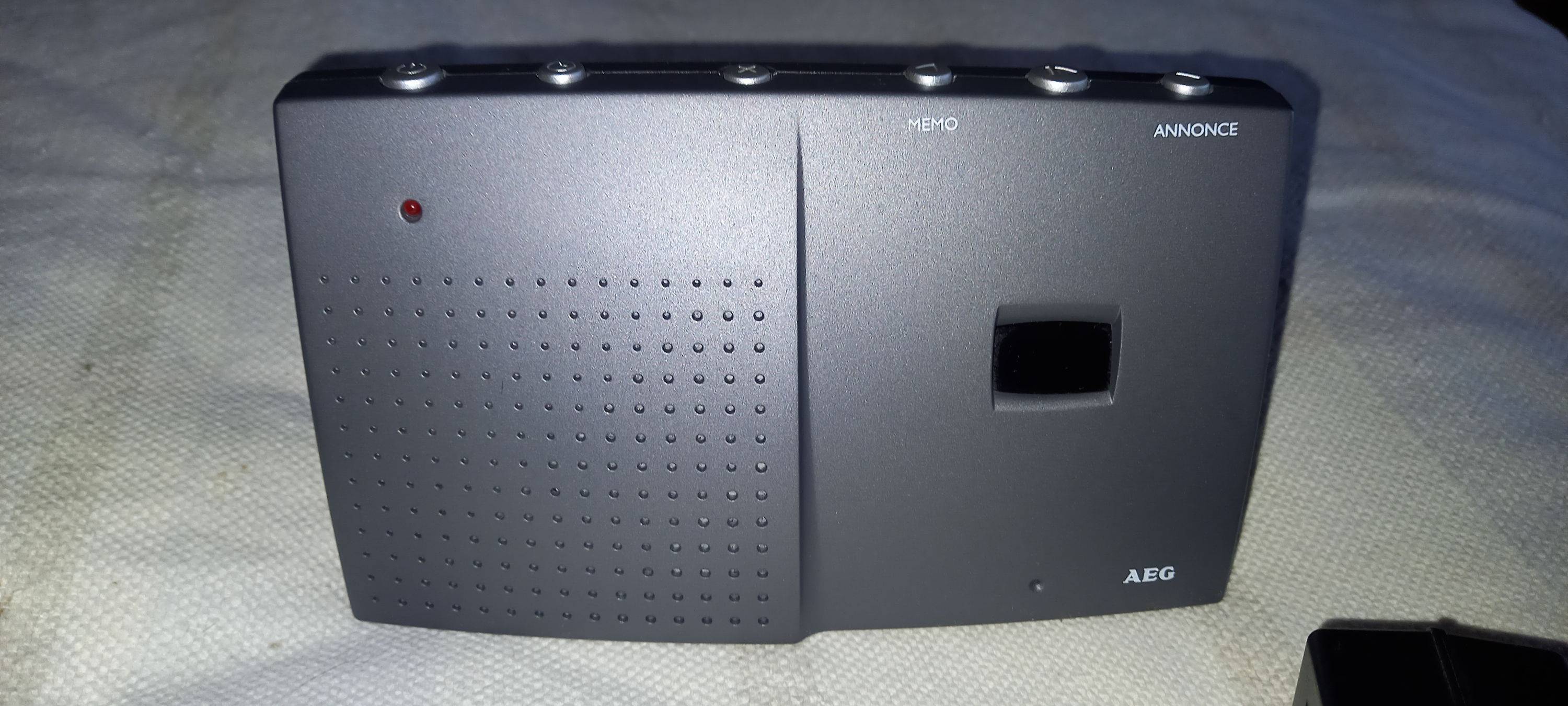 Vends AEG répondeur enregistreur numérique IZY 115