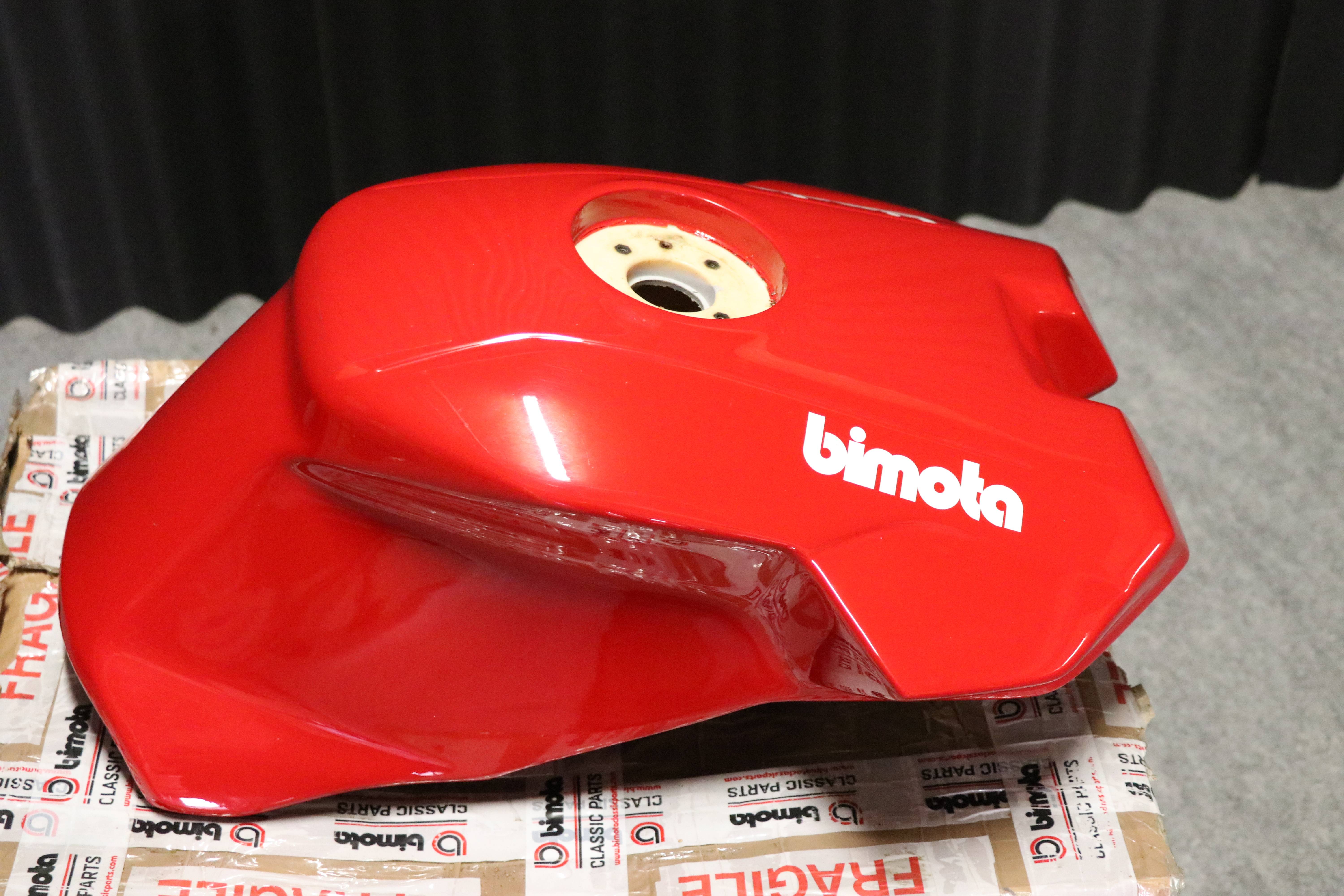 Vends réservoir Bimota Db5 db5s Db5r