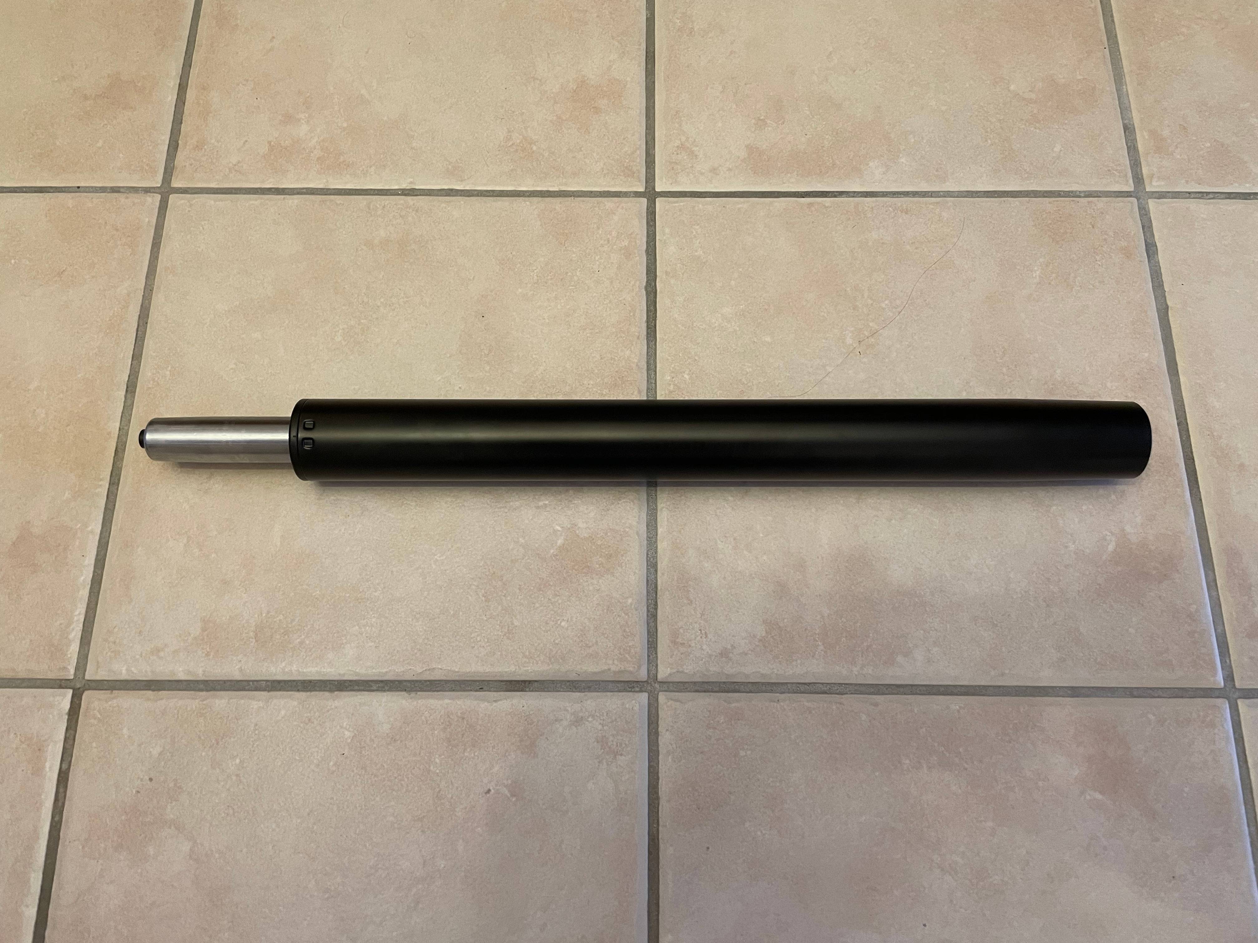 Vends ressort à gaz de remplacement pour tabouret de bar (neuf)