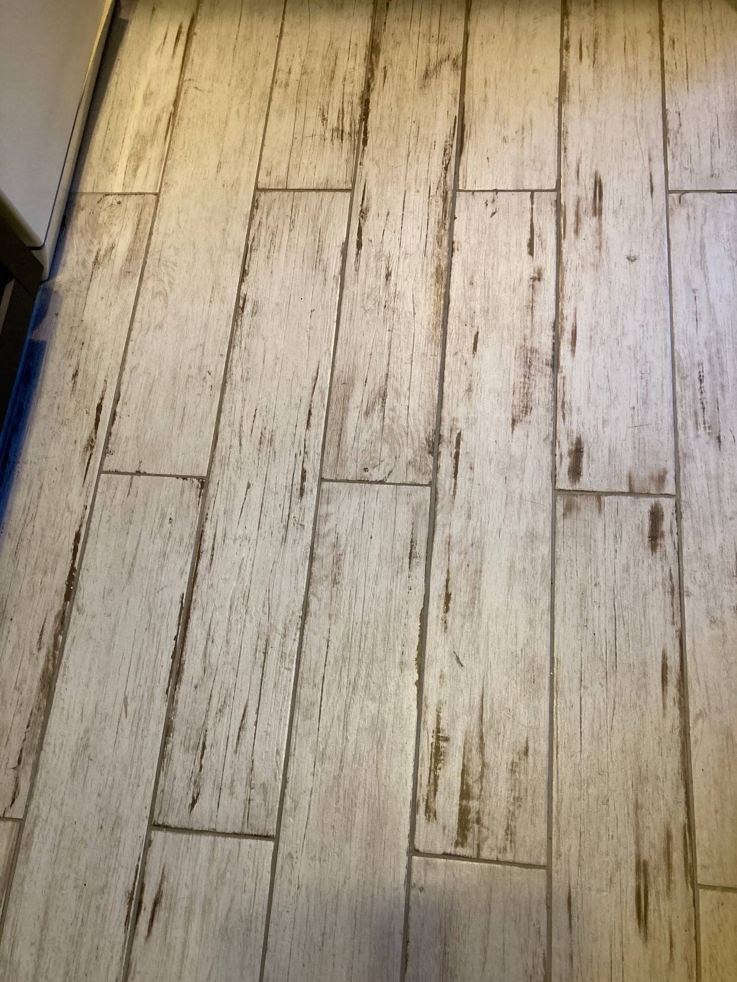 Vends reste de carrelage aspect vieux parquet