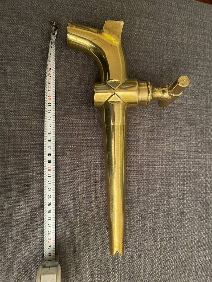 Vends 1 ou 2 robinets à tonneau - ancien