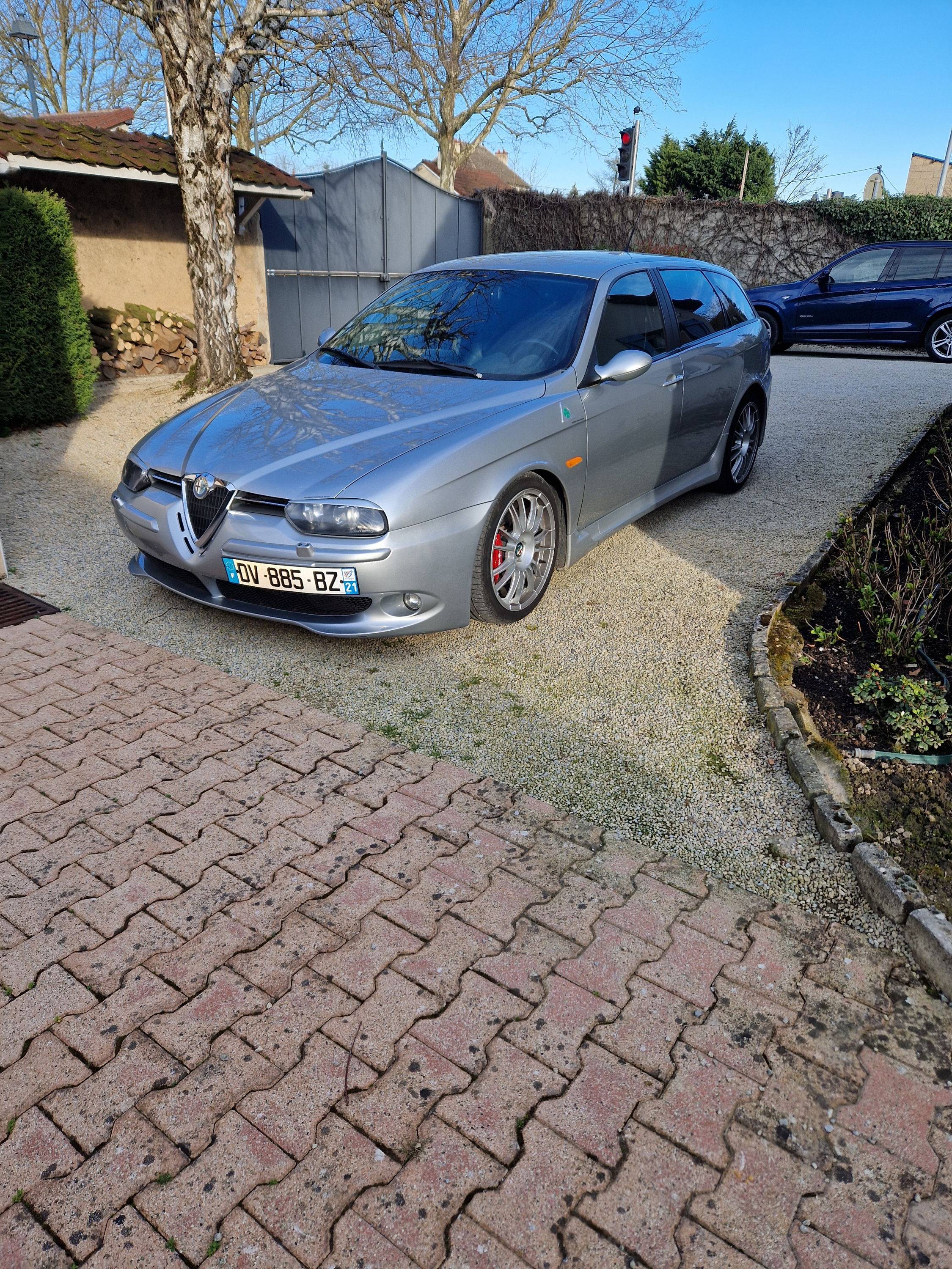 Vends Alfa Romeo, 2004, 106000km