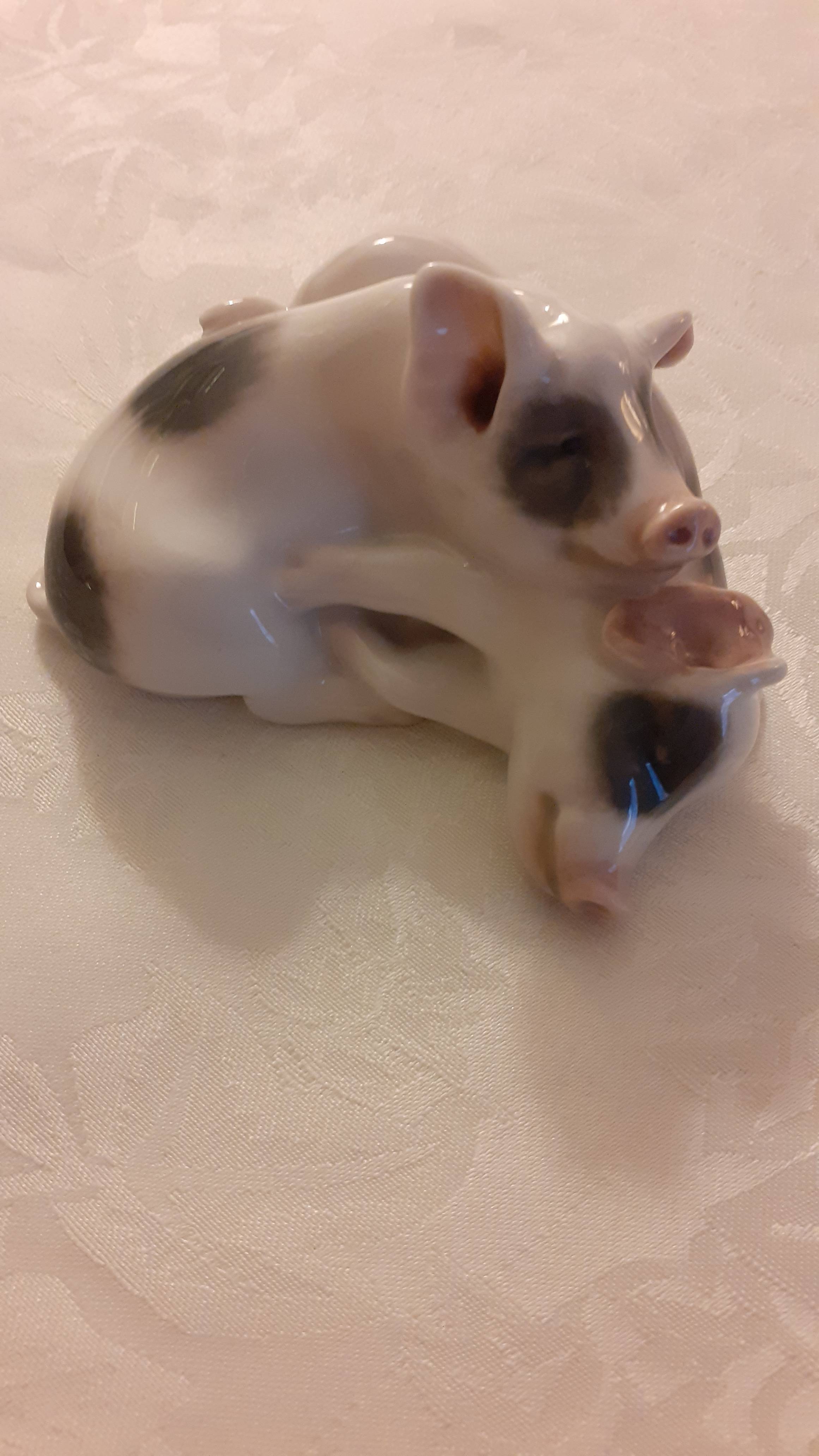 Vends petits cochons Royal Copenhague