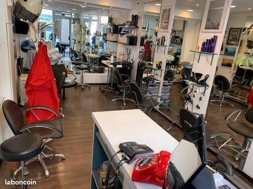 Vends local commercial 20m² Paris 9ème - Salon de Coiffure