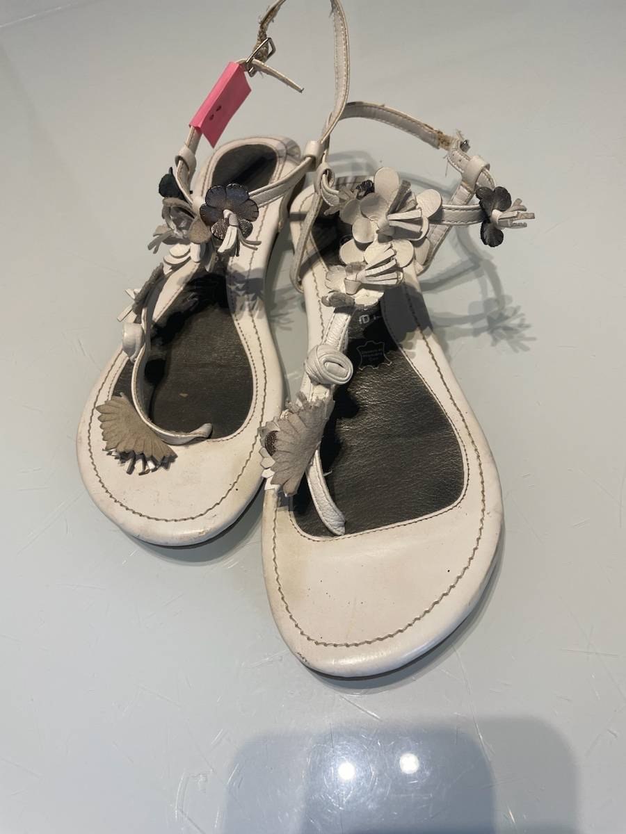 Vends sandalettes pointure 38 André