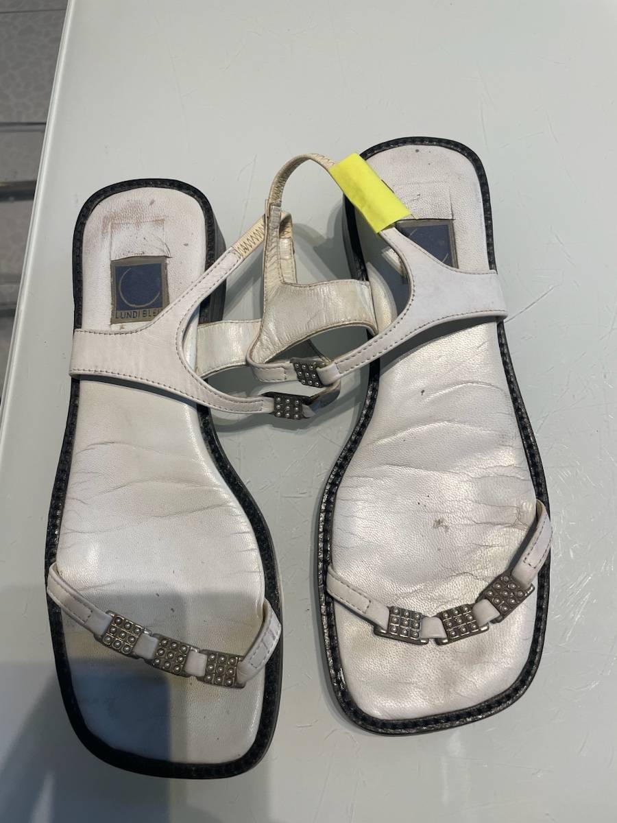 Vends sandalettes pointure 38 Lundi Bleu
