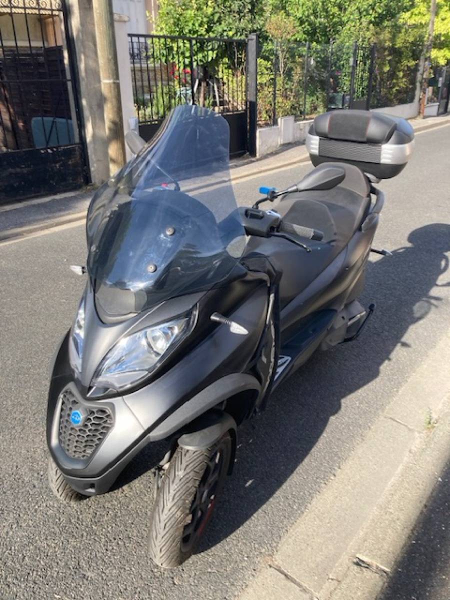 Vends Scooter MP3 500 HPE Sport, 2021, 15000km