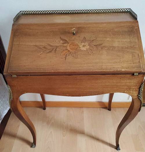 Vends secrétaire
