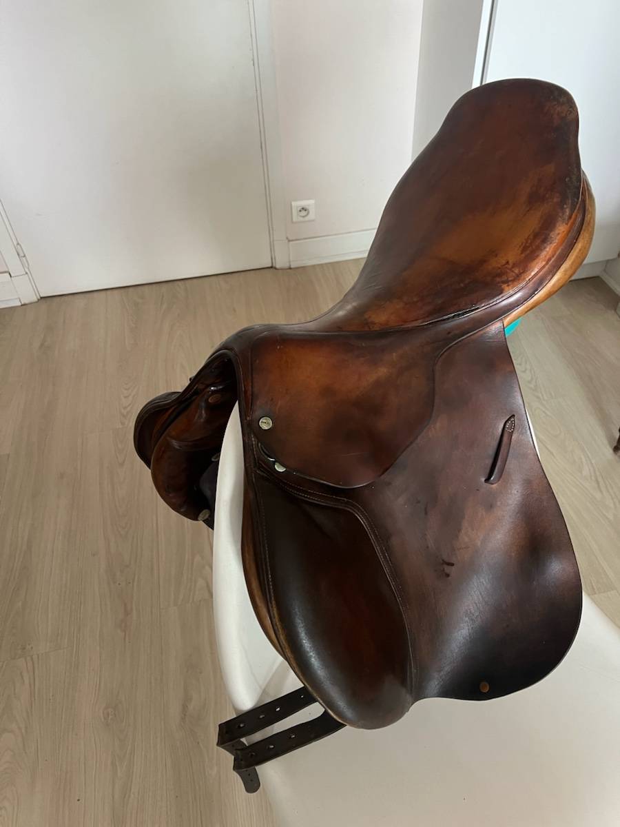 Vends selle numérotée Macel