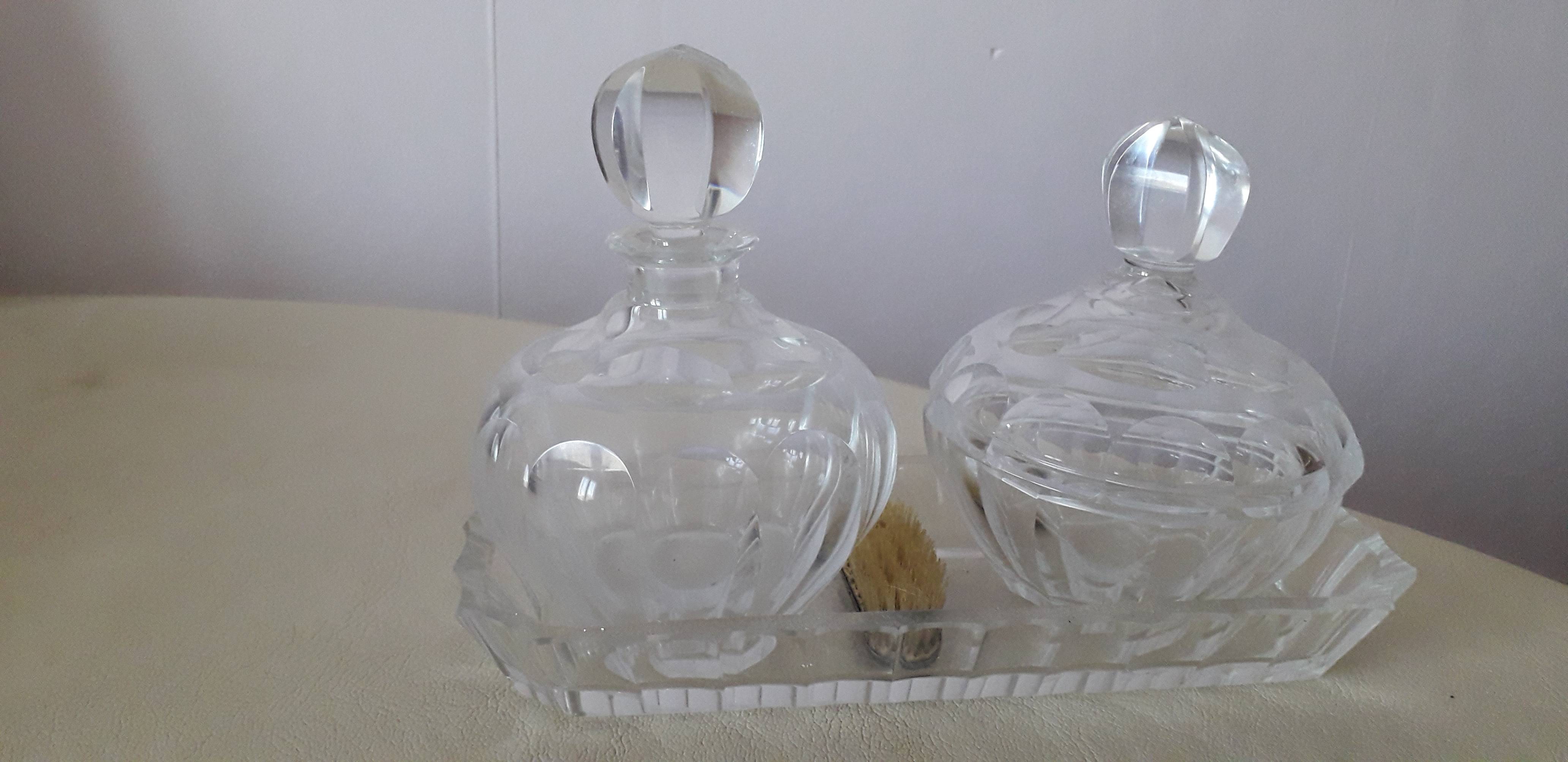 Vends Serviteur de coiffeuse