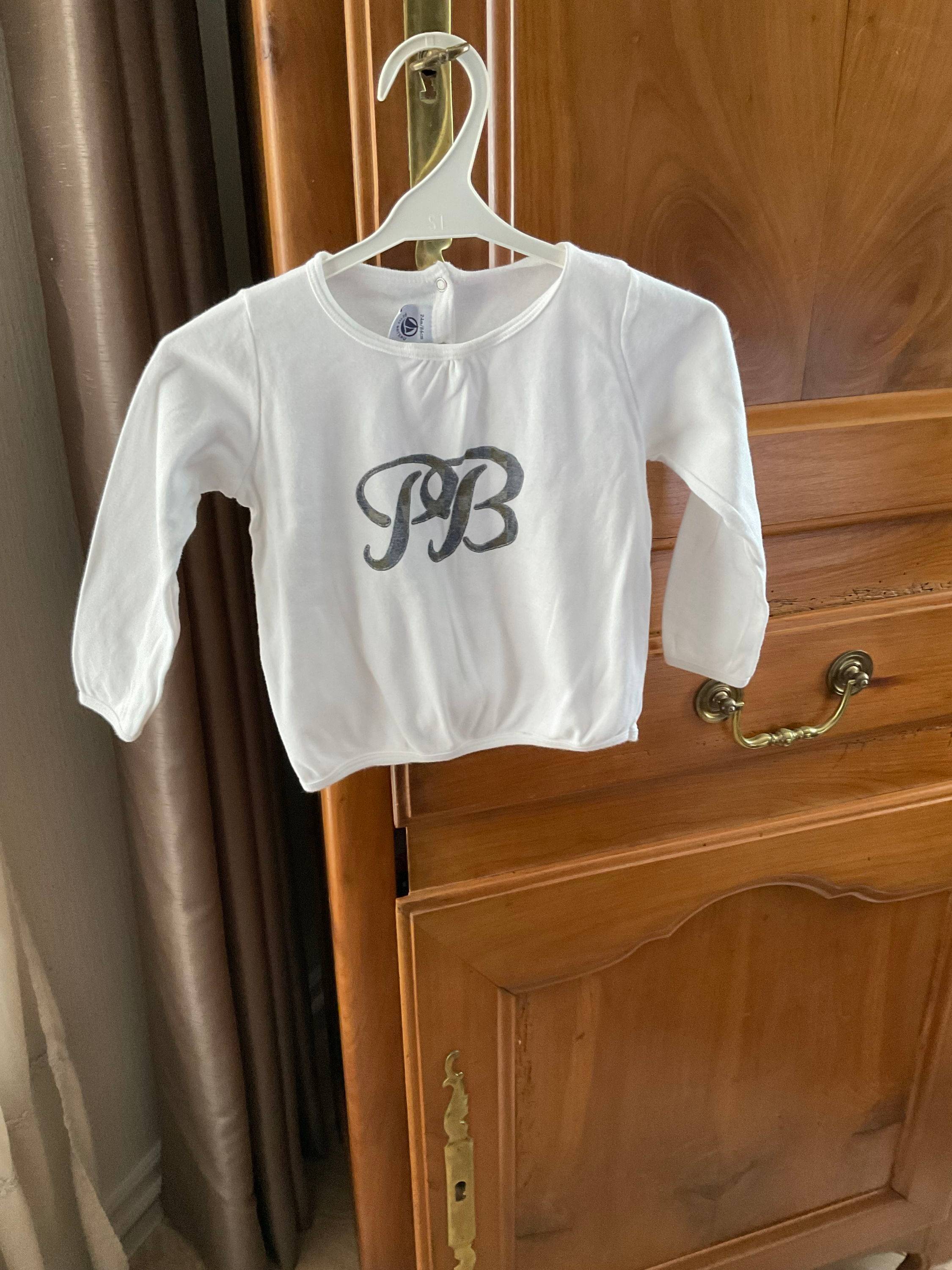 Vends tee-shirts Petit Bateau - Taille 24 mois