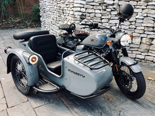 Vends joli sidecar neo-retro, 2020, 1974km