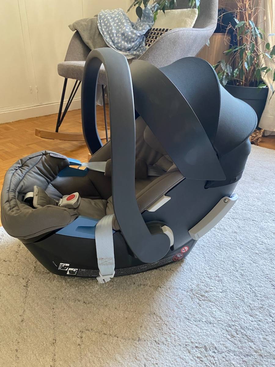 Vends siège auto Cybex gold Aton 5 de la naissance à 18 mois